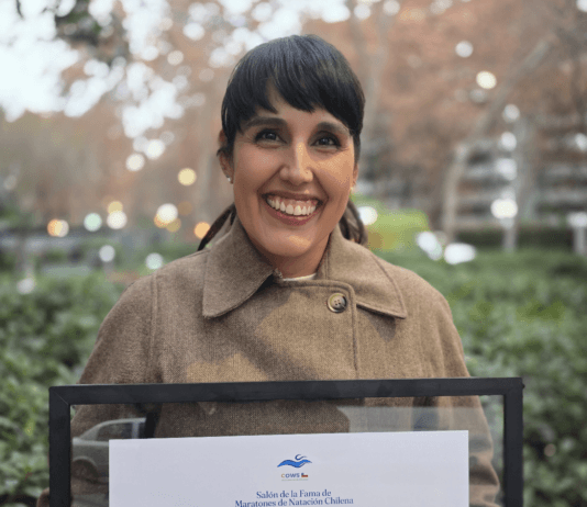 Chile inaugura su primer Salón de la Fama de Maratón de Natación con históricos reconocimientos a Víctor “Tiburón” Contreras y Bárbara Hernández